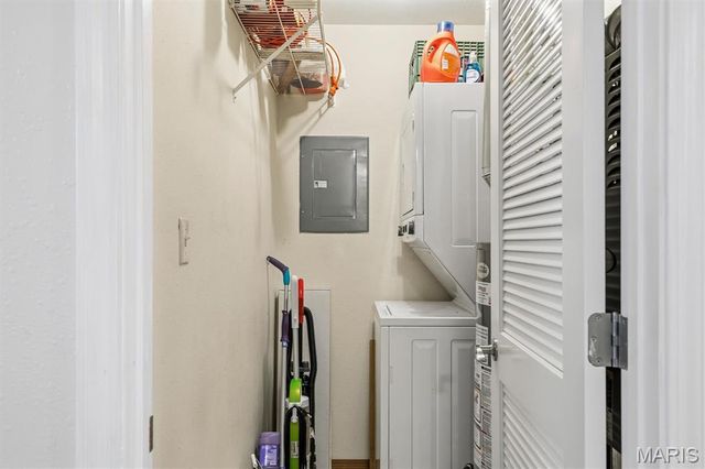 1271 Cliffridge Lane, Valley Park, MO 63088