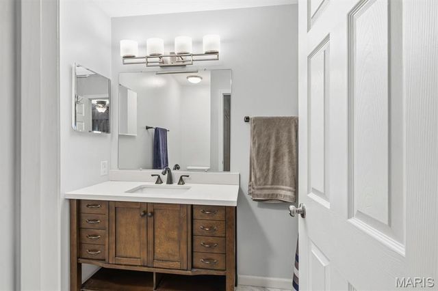 1271 Cliffridge Lane, Valley Park, MO 63088