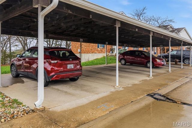 1271 Cliffridge Lane, Valley Park, MO 63088