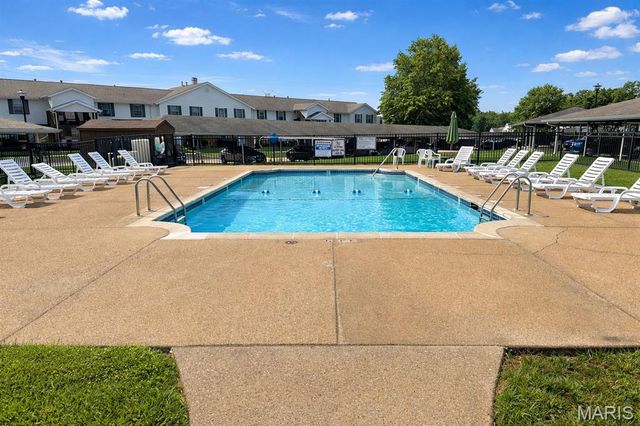 1271 Cliffridge Lane, Valley Park, MO 63088