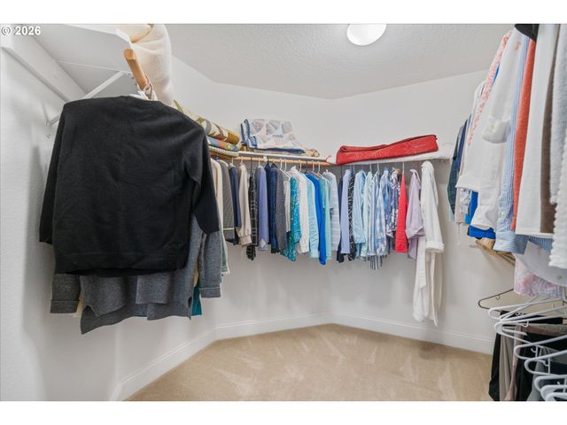 5524 Langford Ln, Lake Oswego, OR 97035