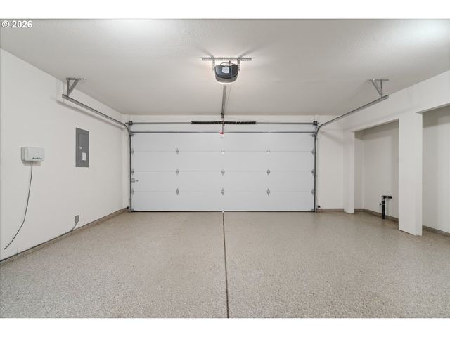 5524 Langford Ln, Lake Oswego, OR 97035