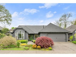 5524 Langford Ln, Lake Oswego, OR 97035
