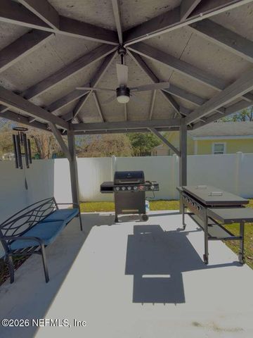 1843 W 10TH Street, Jacksonville, FL 32209