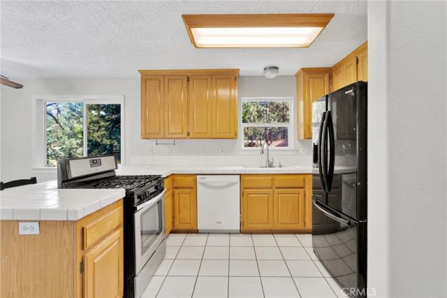 1661 Virginia Street, Wrightwood, CA 92397