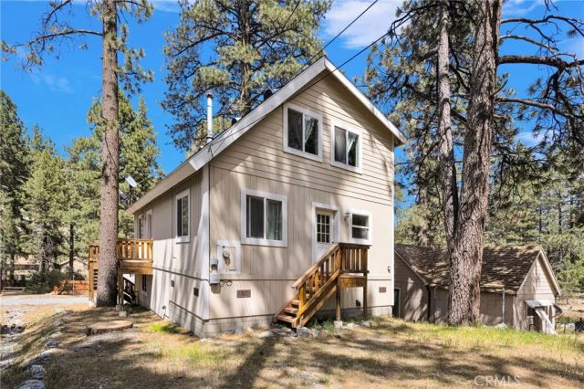 1661 Virginia Street, Wrightwood, CA 92397