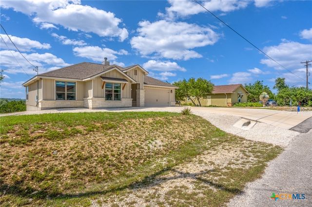 876 Primrose Path, Canyon Lake, TX 78133
