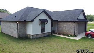 604 Head St., Palestine, TX 75801