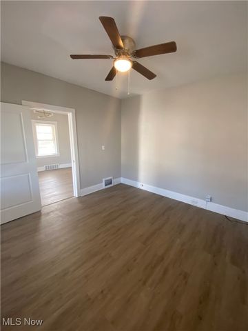 19600 Arrowhead Avenue, Cleveland, OH 44119