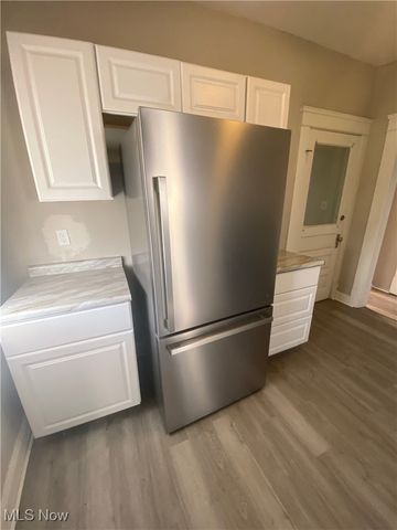 19600 Arrowhead Avenue, Cleveland, OH 44119