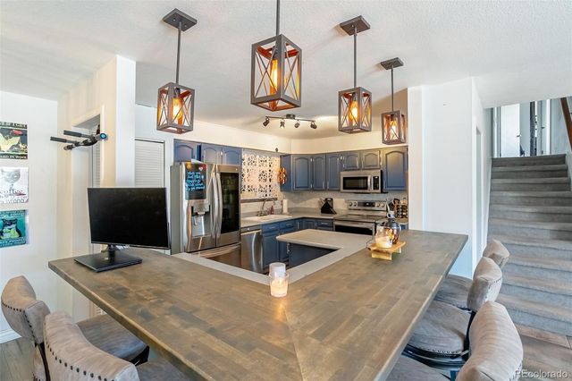 10257 W Layton Place, Littleton, CO 80127