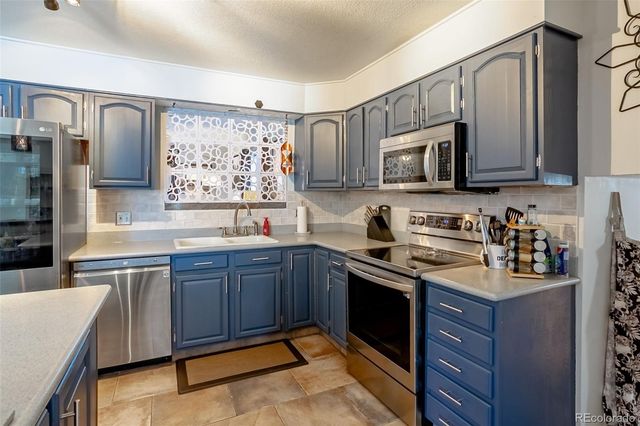 10257 W Layton Place, Littleton, CO 80127