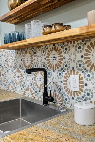 668 Mormon Springs, Crestline, CA 92325