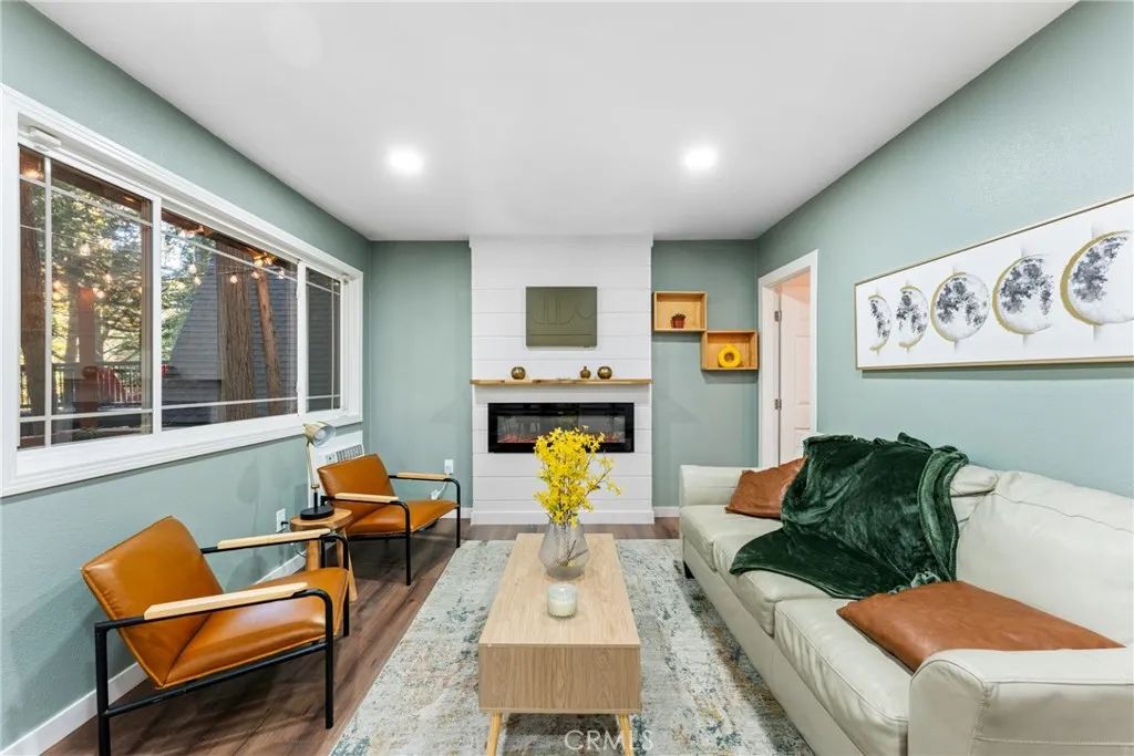 668 Mormon Springs, Crestline, CA 92325