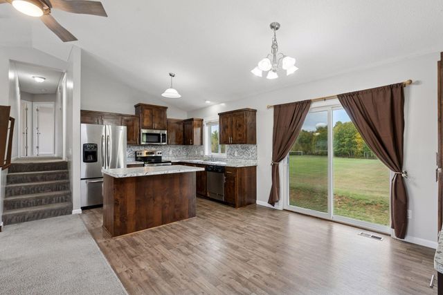 37982 Gerald Avenue, North Branch, MN 55056