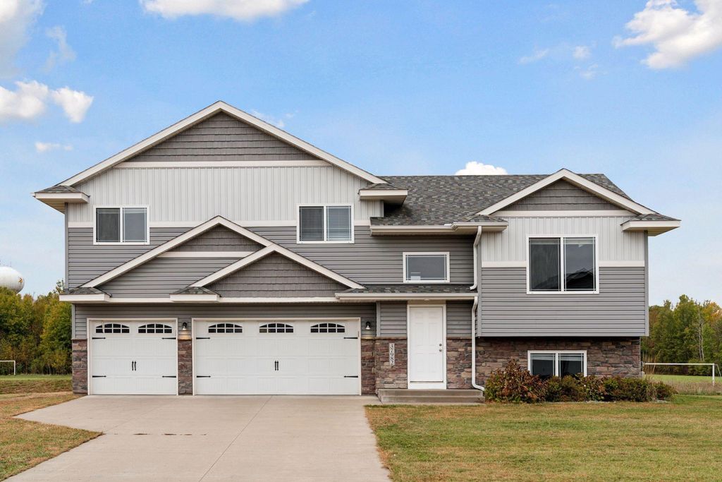 37982 Gerald Avenue, North Branch, MN 55056