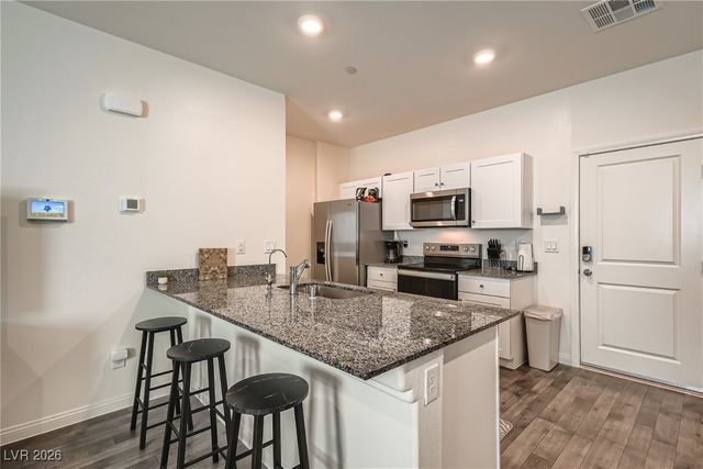 527 Clearsable Avenue, Henderson, NV 89044