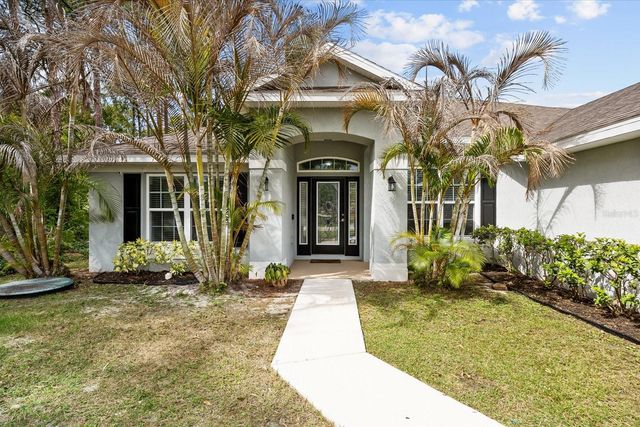 201 NE GREENBRIER AVENUE, Port St Lucie, FL 34983