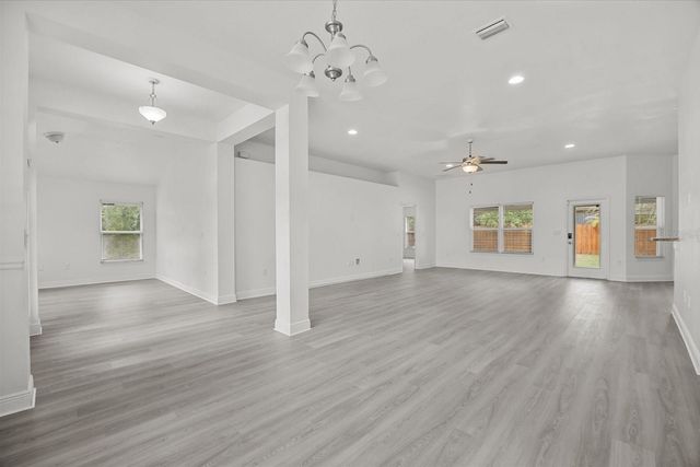 201 NE GREENBRIER AVENUE, Port St Lucie, FL 34983