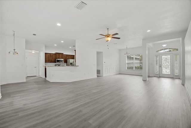 201 NE GREENBRIER AVENUE, Port St Lucie, FL 34983