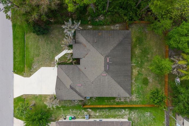 201 NE GREENBRIER AVENUE, Port St Lucie, FL 34983