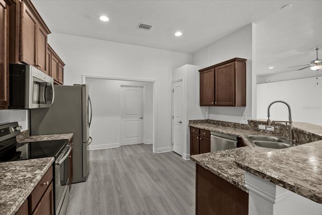 201 NE GREENBRIER AVENUE, Port St Lucie, FL 34983