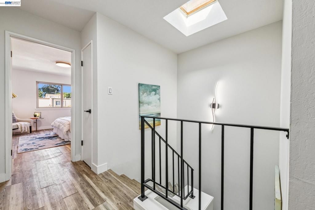 Image 15 of property listing at 3227 Santa Cruz Ln, Alameda, CA 94502