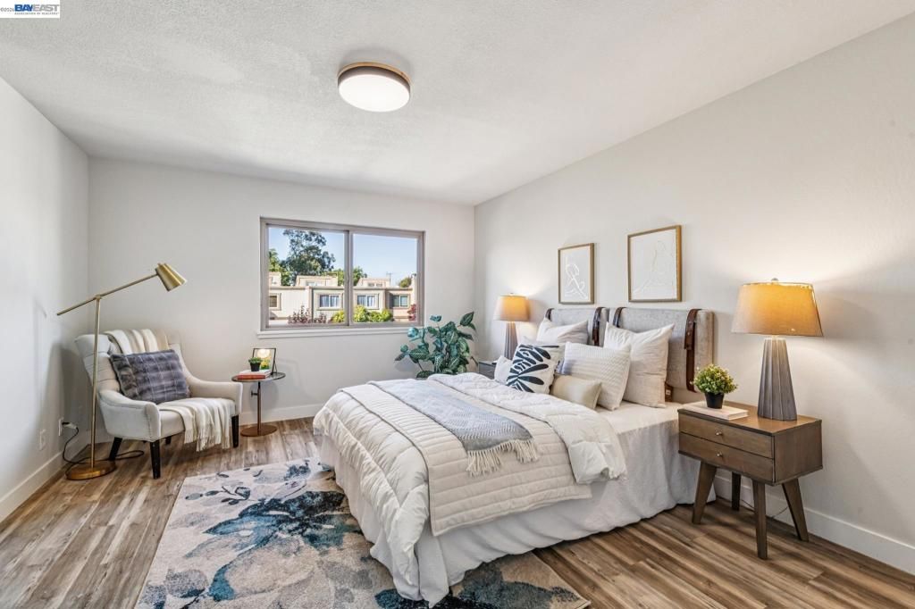 Image 16 of property listing at 3227 Santa Cruz Ln, Alameda, CA 94502