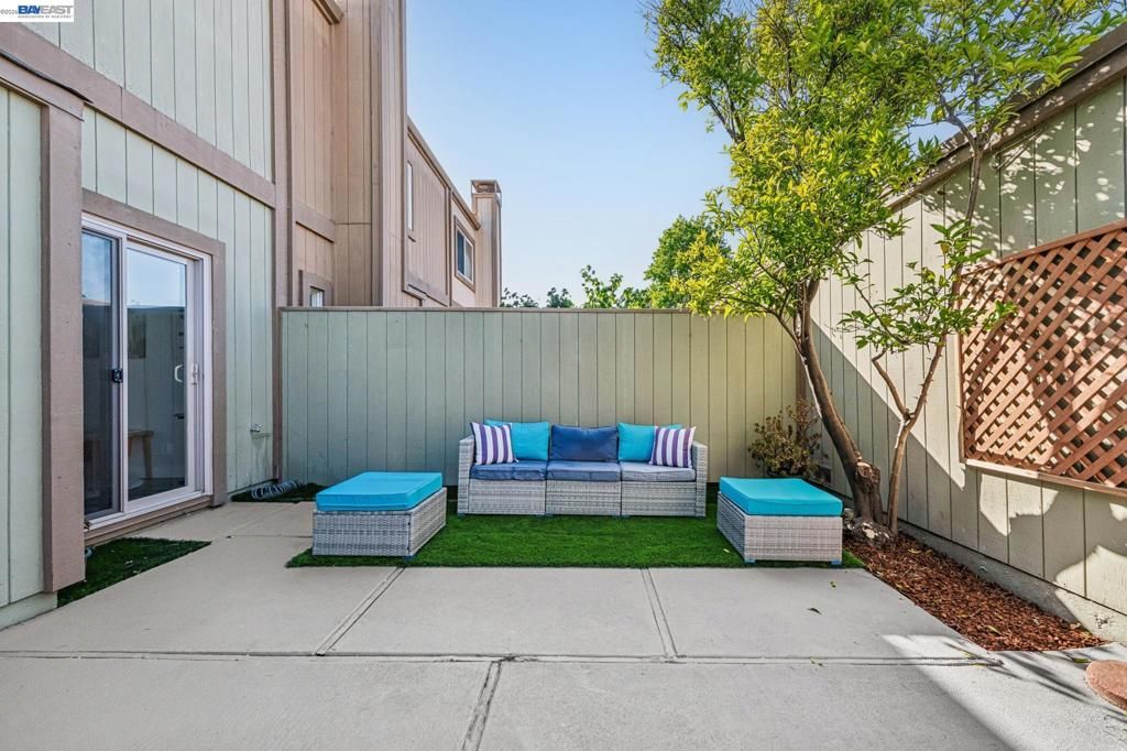 Image 30 of property listing at 3227 Santa Cruz Ln, Alameda, CA 94502