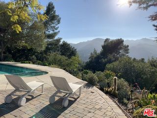 21277 Entrada Road, Topanga, CA 90290