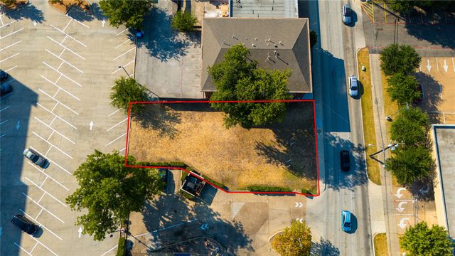 911 N Haskell Avenue, Dallas, TX 75204