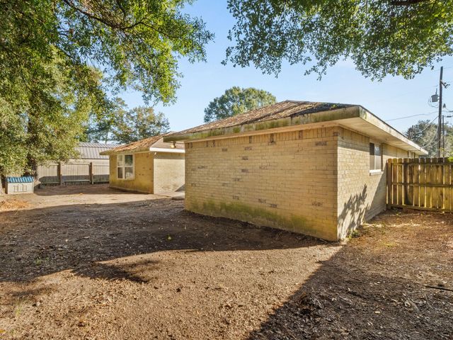 1778 Byron DR, Rosepine, LA 70659