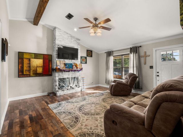 1778 Byron DR, Rosepine, LA 70659