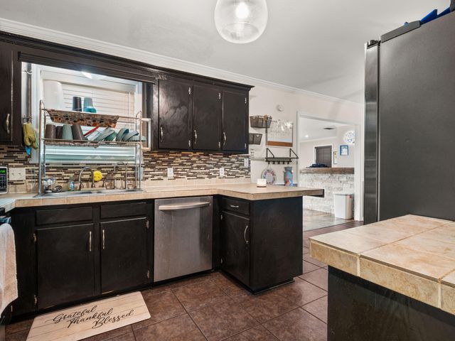 1778 Byron DR, Rosepine, LA 70659