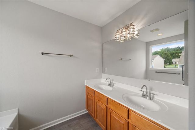 5560 Frances Court, Winston-salem, NC 27105