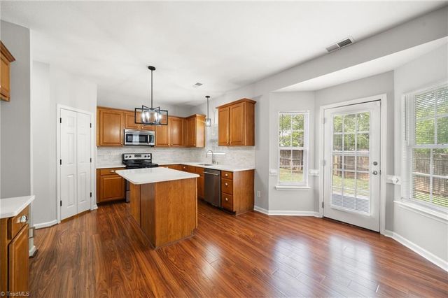 5560 Frances Court, Winston-salem, NC 27105
