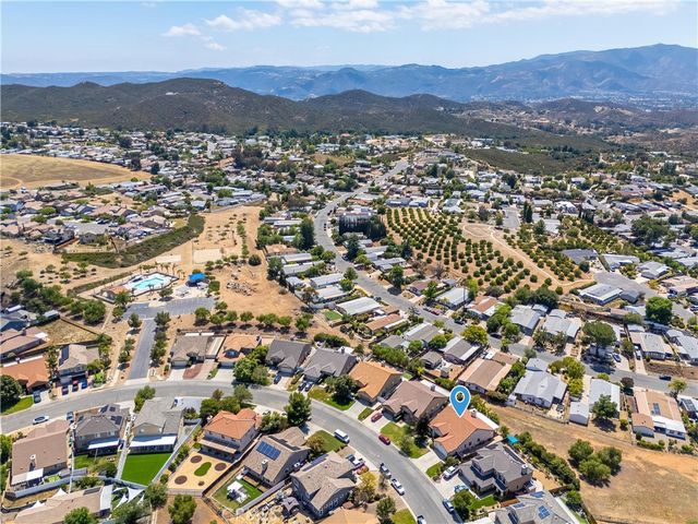 33807 Wagon Train Drive, Wildomar, CA 92595