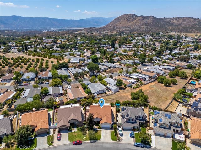 33807 Wagon Train Drive, Wildomar, CA 92595