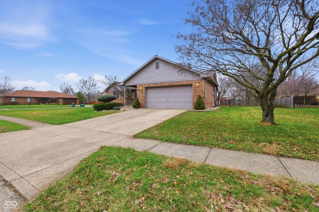 242 Pinnacle Lane, Plainfield, IN 46168