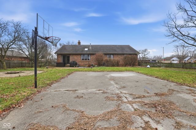 242 Pinnacle Lane, Plainfield, IN 46168