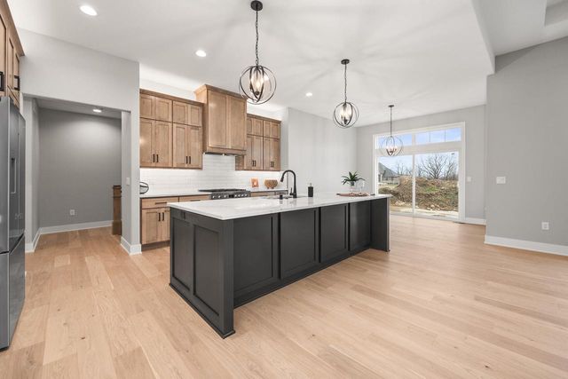 N66W21193 Sweet Clover DRIVE, Menomonee Falls, WI 53051