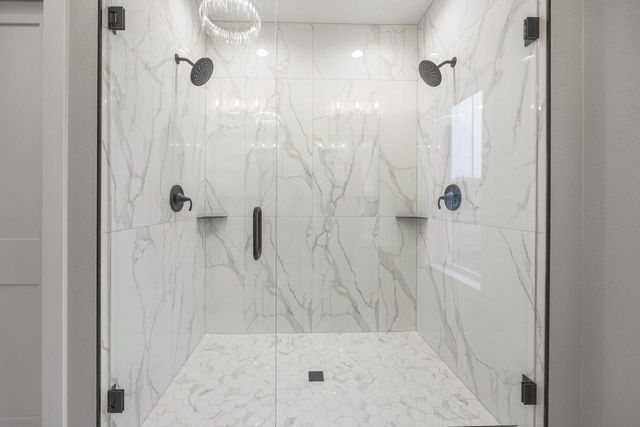 N66W21193 Sweet Clover DRIVE, Menomonee Falls, WI 53051