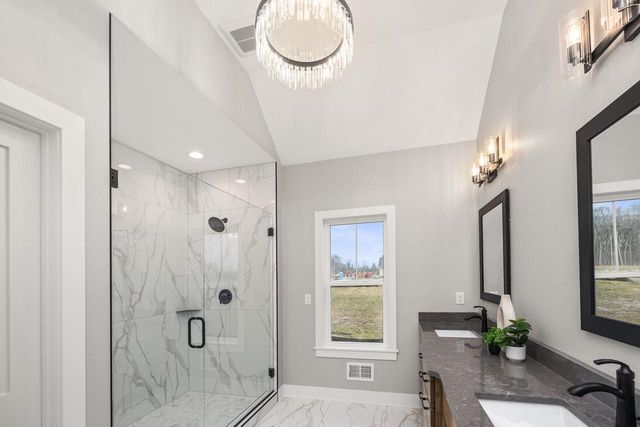 N66W21193 Sweet Clover DRIVE, Menomonee Falls, WI 53051