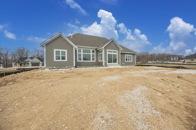 N66W21193 Sweet Clover DRIVE, Menomonee Falls, WI 53051