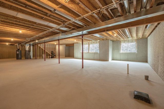 N66W21193 Sweet Clover DRIVE, Menomonee Falls, WI 53051