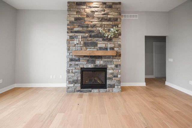 N66W21193 Sweet Clover DRIVE, Menomonee Falls, WI 53051