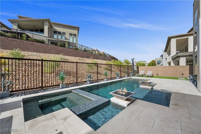 10680 Patina Hills Court, Las Vegas, NV 89135