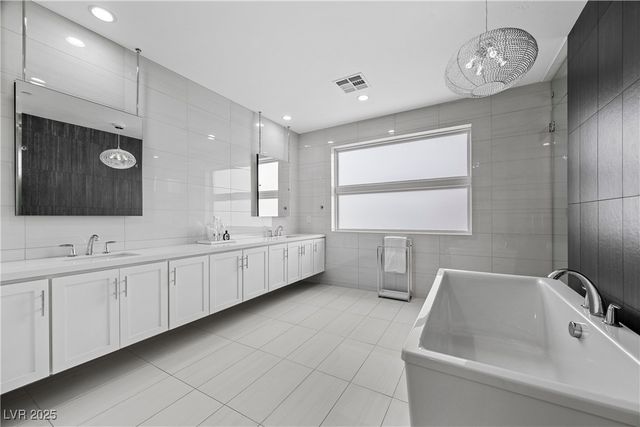 10680 Patina Hills Court, Las Vegas, NV 89135