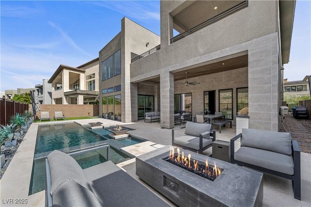 10680 Patina Hills Court, Las Vegas, NV 89135