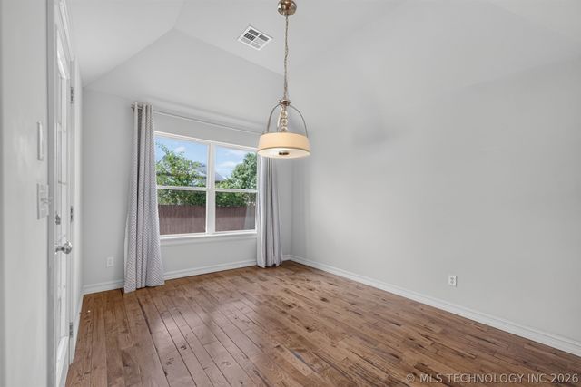 424 W 127th Street S, Jenks, OK 74037